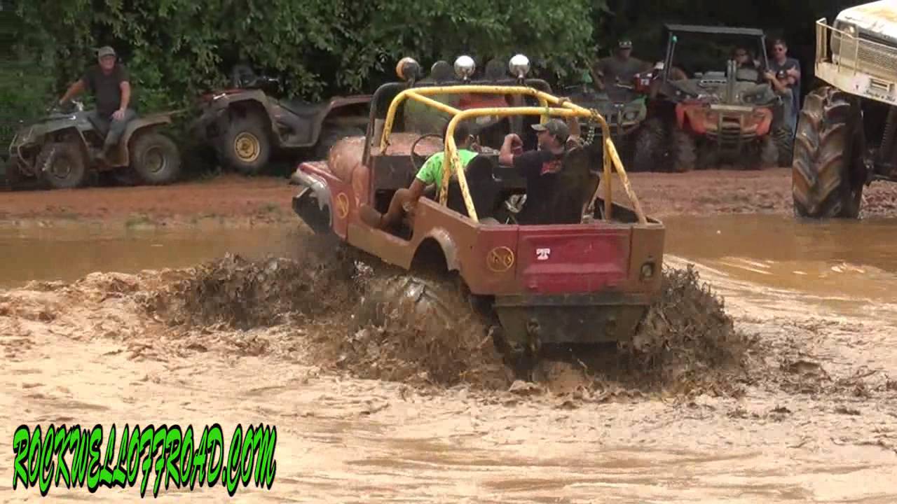 GIRLS GONE DEEP SLINGING MUD PARTY!!!
