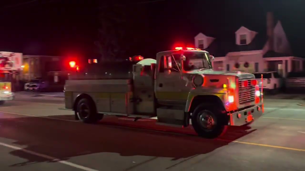 Christmas Parade - Louisa, KY 2025