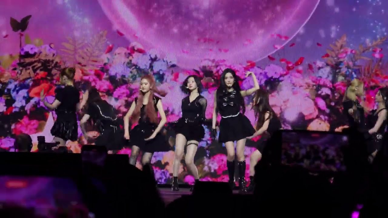 [4K] 250628 Hearts2Hearts - The Chase | SMTOWN Live 2025 in London