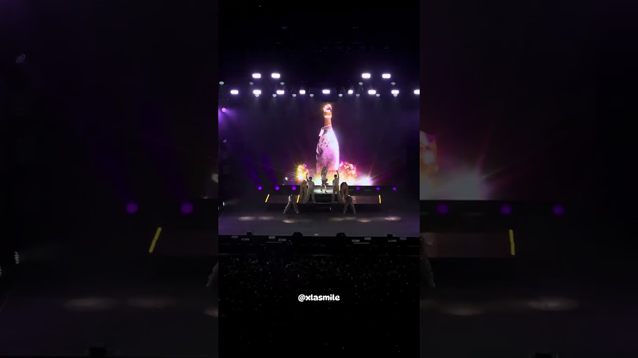BAD GYAL - BLIN BLIN + SLIM THICK (Valencia - La Joia 24k Tour)