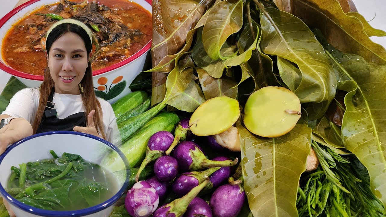 วันนี้กินข้าวกับน้ำพริกปลาร้าจิ้มใบมะม่วงน้ำดอกไม้หอมมาก แกงส้มใบกระเจี๊ยบ มีซุปยอดฟักด้วยนะคะ