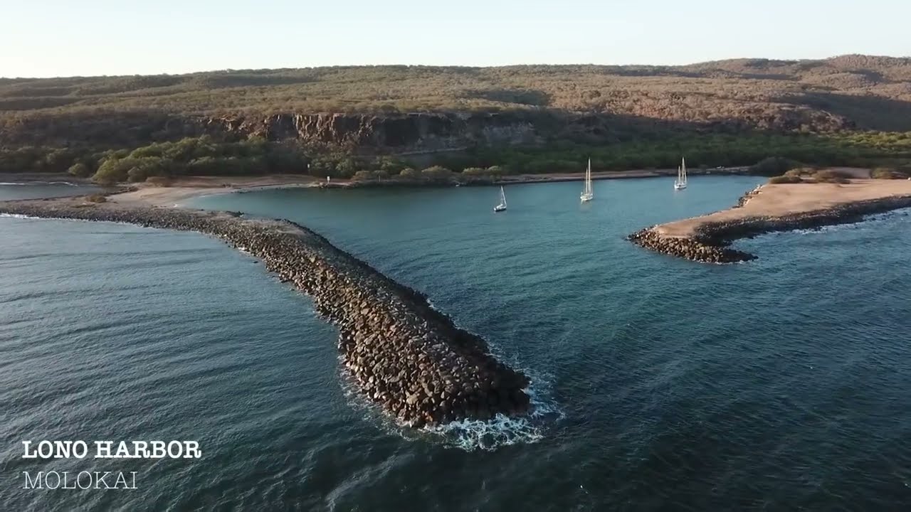 A Glimpse at the Amazing Anchorages Triteia Visited in The Hawaiian Islands