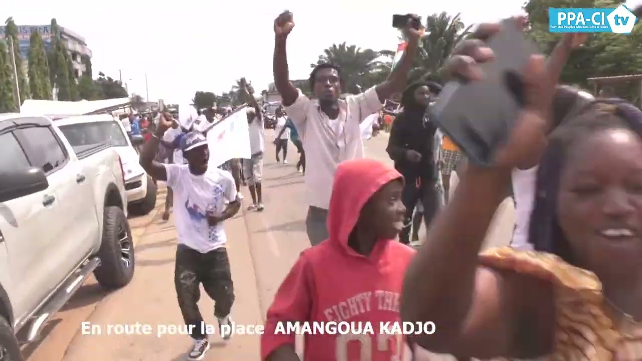 VISITE DU PRESIDENT LAURENT GBAGBO A BONOUA : L'ETAPE DE YAOU A LA PLACE AMANGOUA KADJO