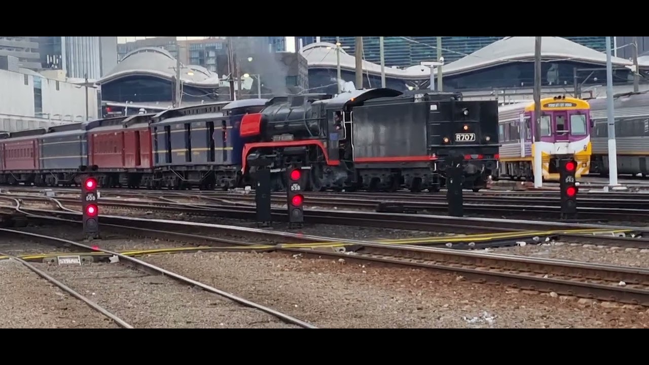 707 departing SCS 10 12 22
