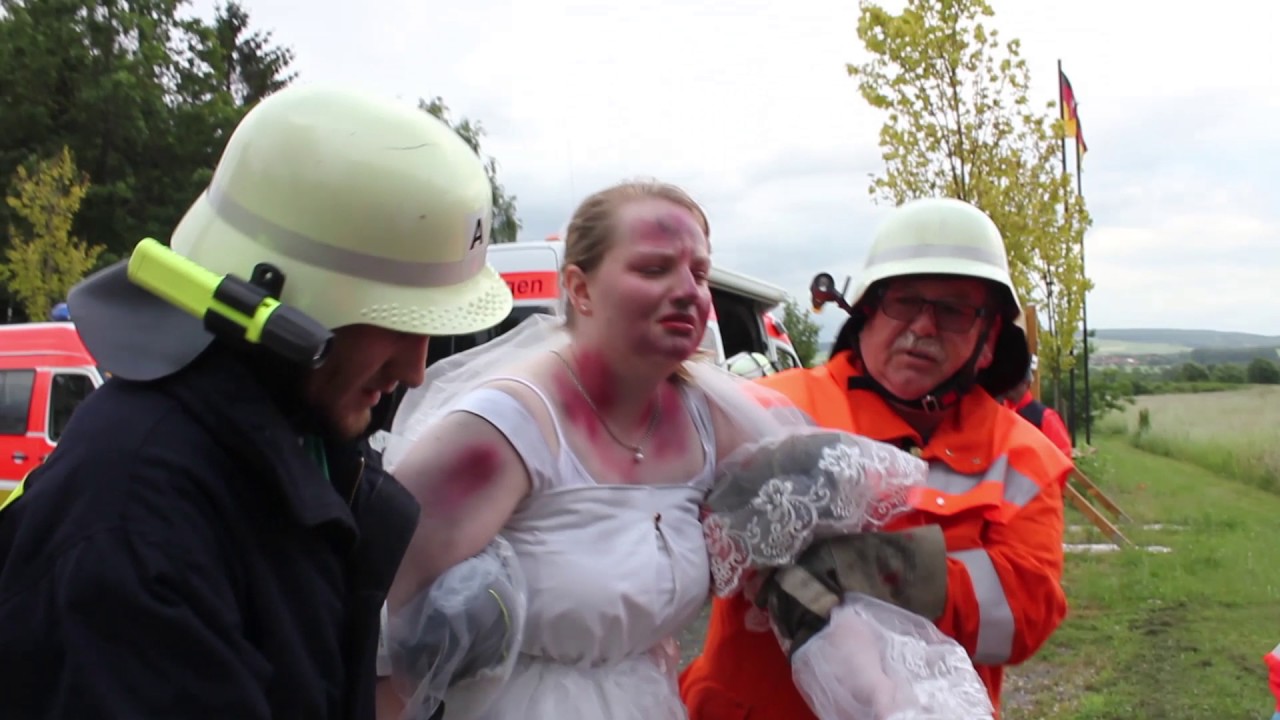 Explosion bei Hochzeit - Schützenhaus Bakede