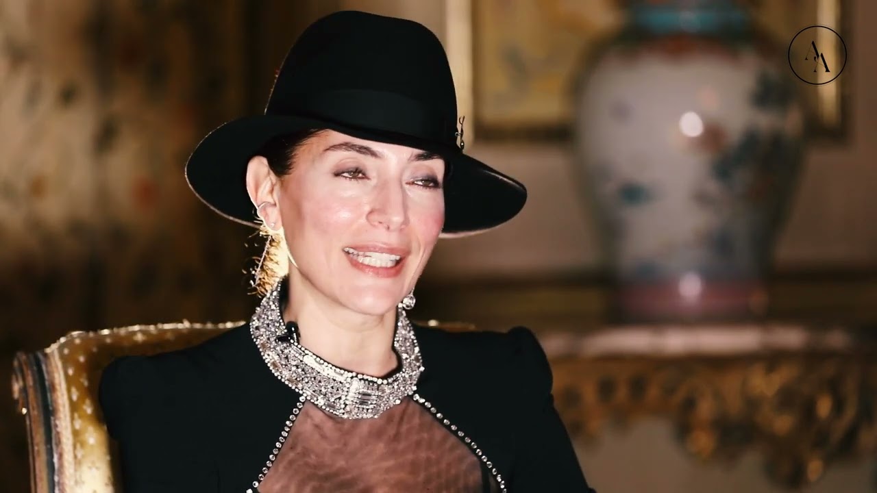 L'actrice Caterina Murino évoque le lifestyle français et italien