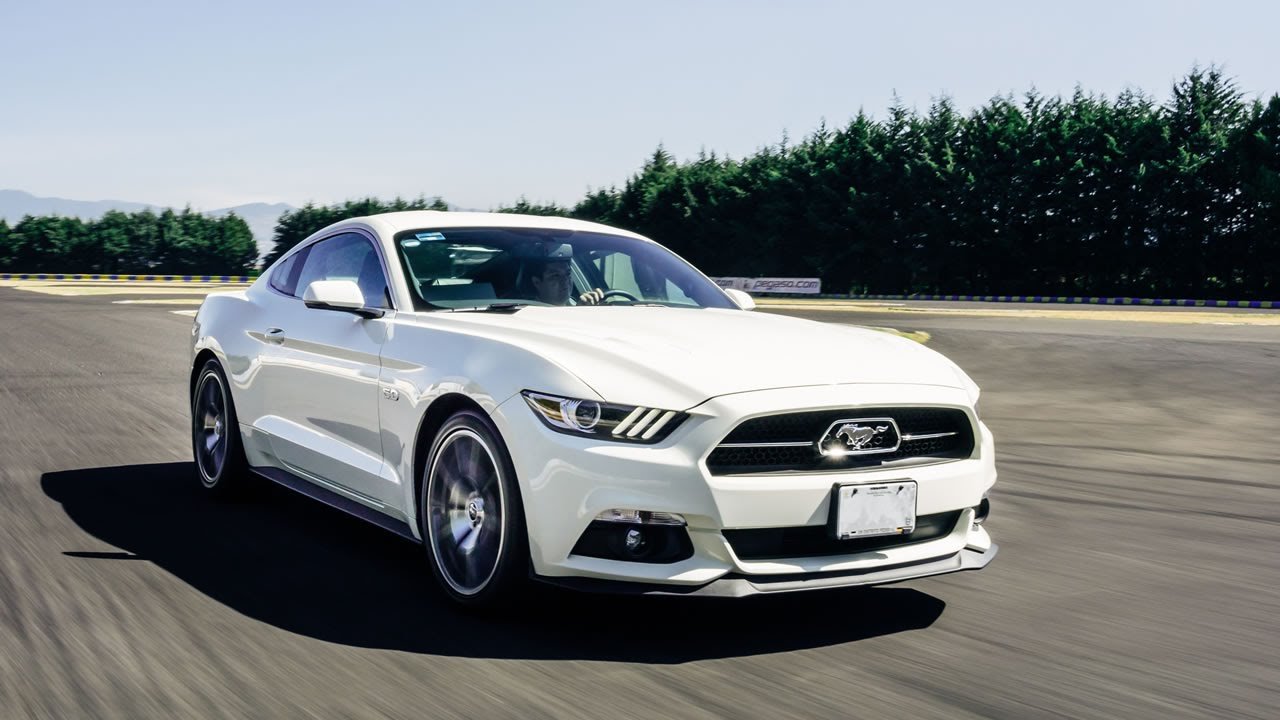 Ford Mustang 2015 a prueba | Autocosmos