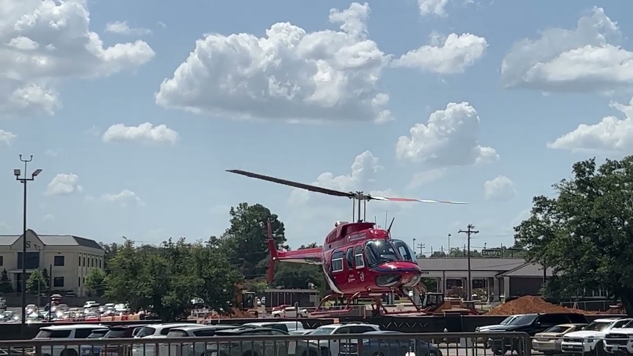 Air Evac Lifeteam Houston County EMS Air Rescue Bell 206 Long/JetRanger N559AE startup and takeoff.