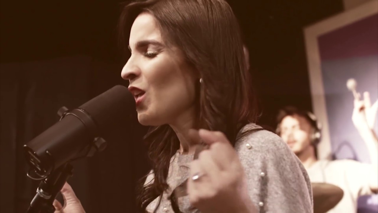 SHAMMAI FT. NEW EARTH WORSHIP - INCONMOVIBLE ACOUSTIC VERSION