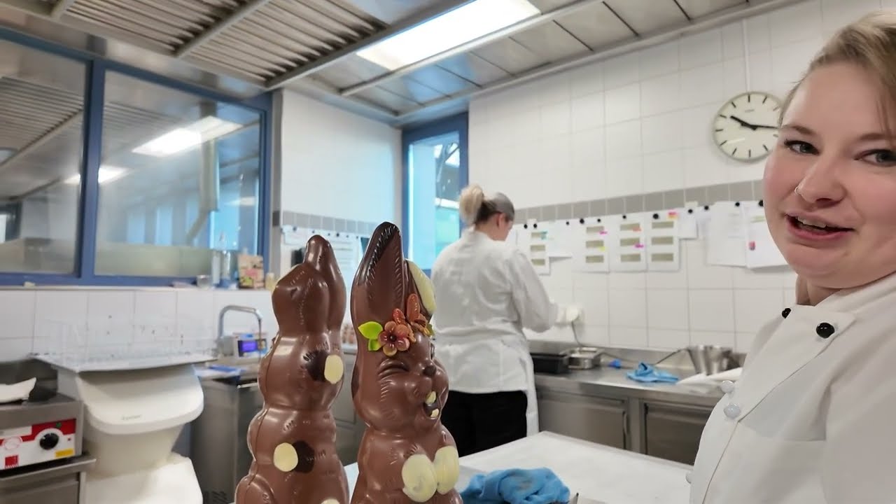 Osterhasenproduktion bei Domicil Cuisine