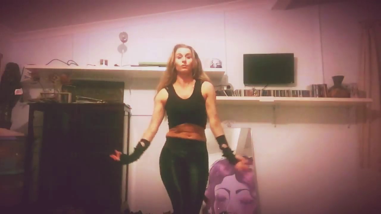 Phynia Perth Bellydancer- Lullaby
