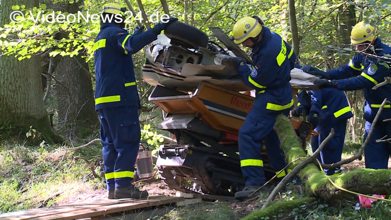27.09.2016 - VN24 - Schwierige Bergung des Flugzeugwracks durch das THW in Marl
