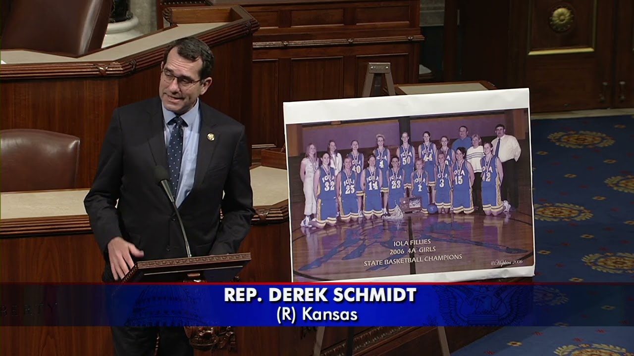 Rep. Derek Schmidt Congratulates the 2006 Iola Fillies