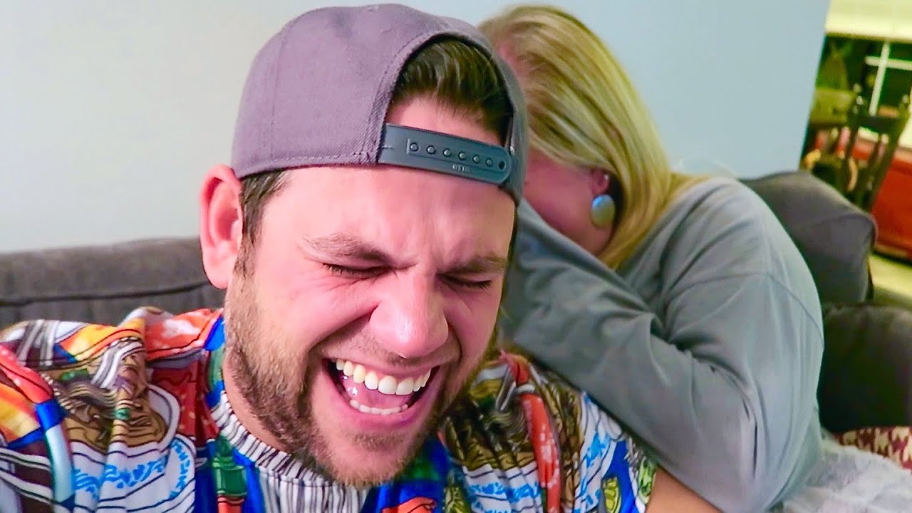 HILARIOUS AWKWARD MOMENT!
