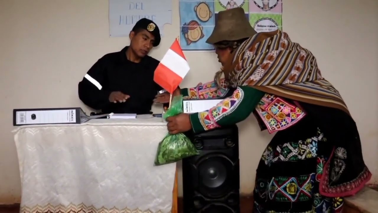 como que cuando sobornas al policia y este no te hace caso 😃😃😃😃