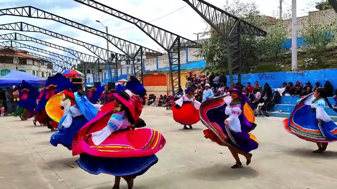 Tushuy Ecuador - Tukuy Shunguan - La Verbena