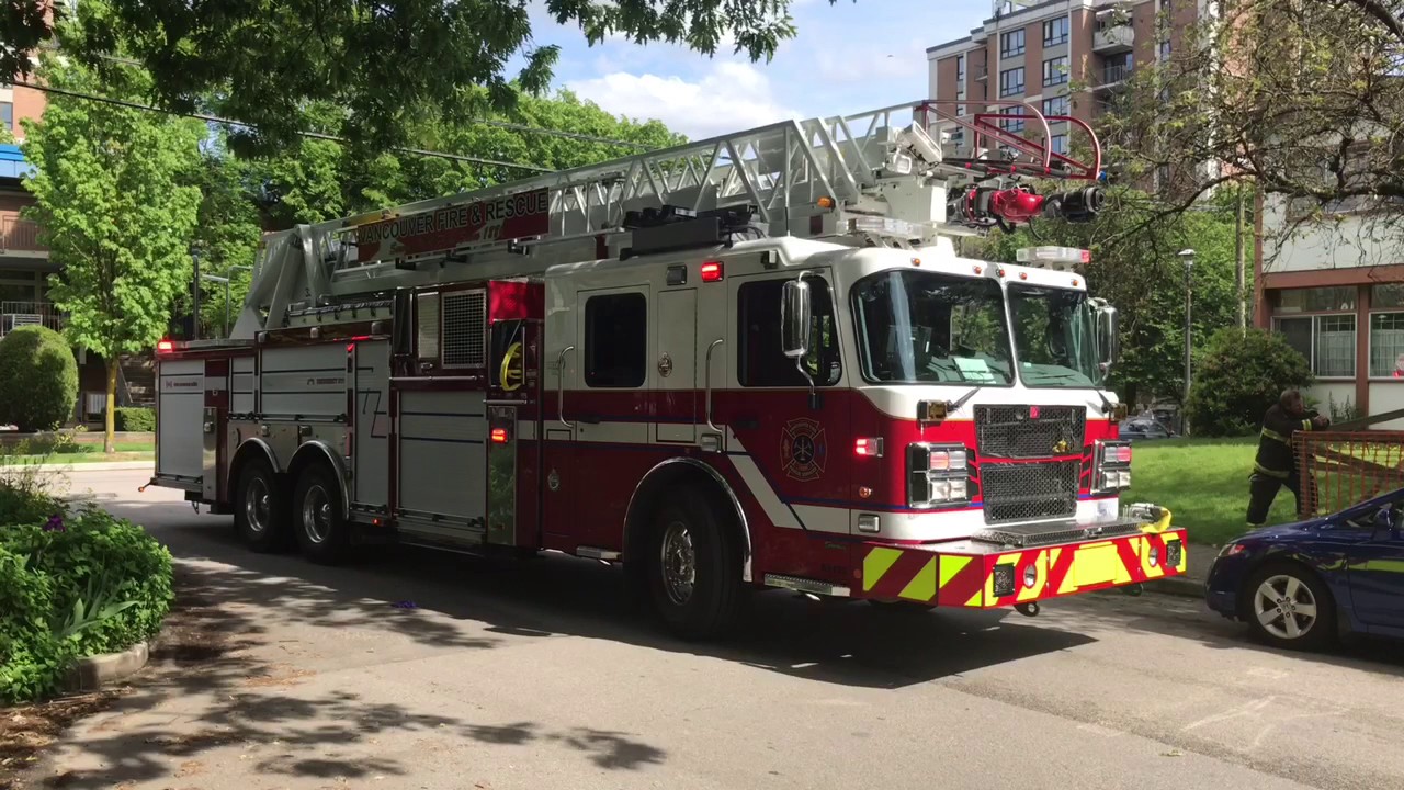 Vancouver Fire Working Fire Response - East Pender St