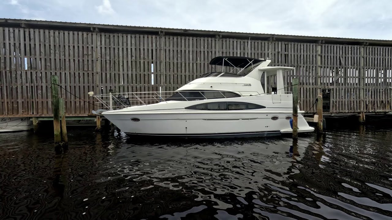2004 Carver 396 Aft Cabin for Sale