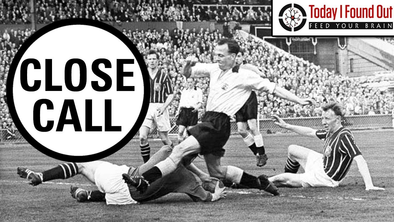 Playing with a Broken Neck - The Remarkable Story of Bert Trautmann