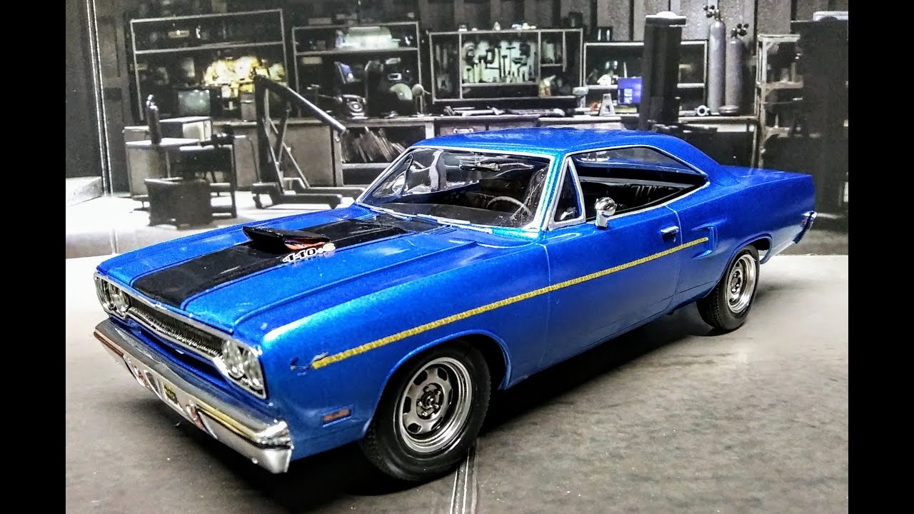 1970 Plymouth Road Runner 440 Six Pack 1/24 Scale Model Kit How To Assemble Paint Engine Decal 440+6