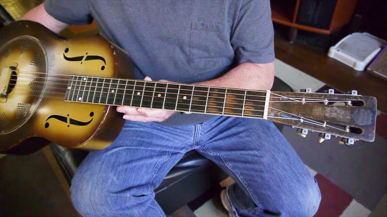1930 Walnut burst National Triolian