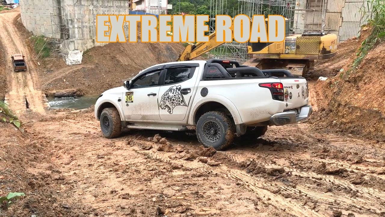 Amazing Driving Skills Mitsubishi Triton Toyota Hilux Isuzu DMAX 4x4 OFF ROAD