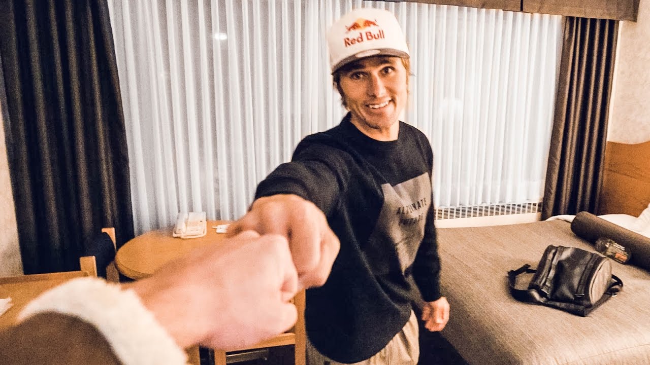 HELLO CANADA! | VLOG 263