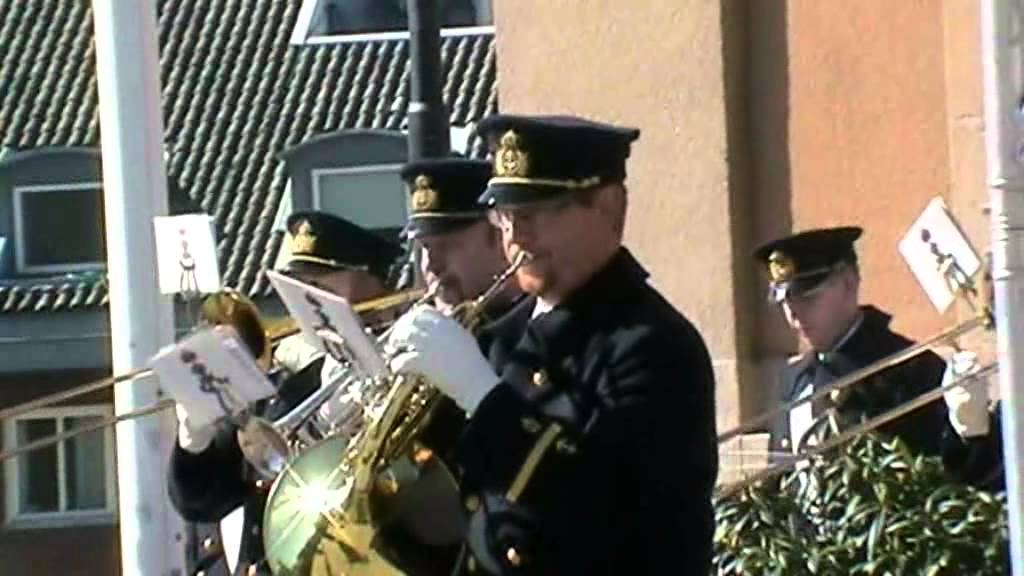 Marinens Musikkår - Mot ljusare Tider