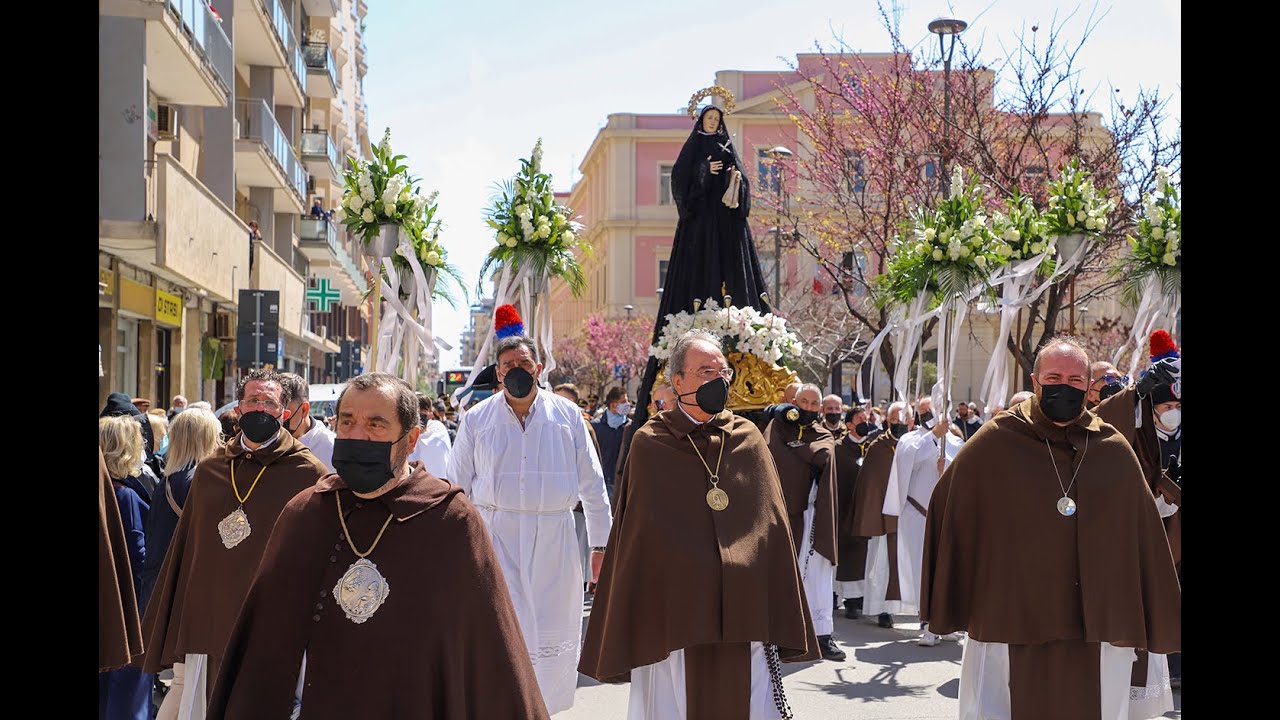 Bari, Venerdi 8 Aprile 2022 - Momenti della Processione di Maria SS. Addolorata