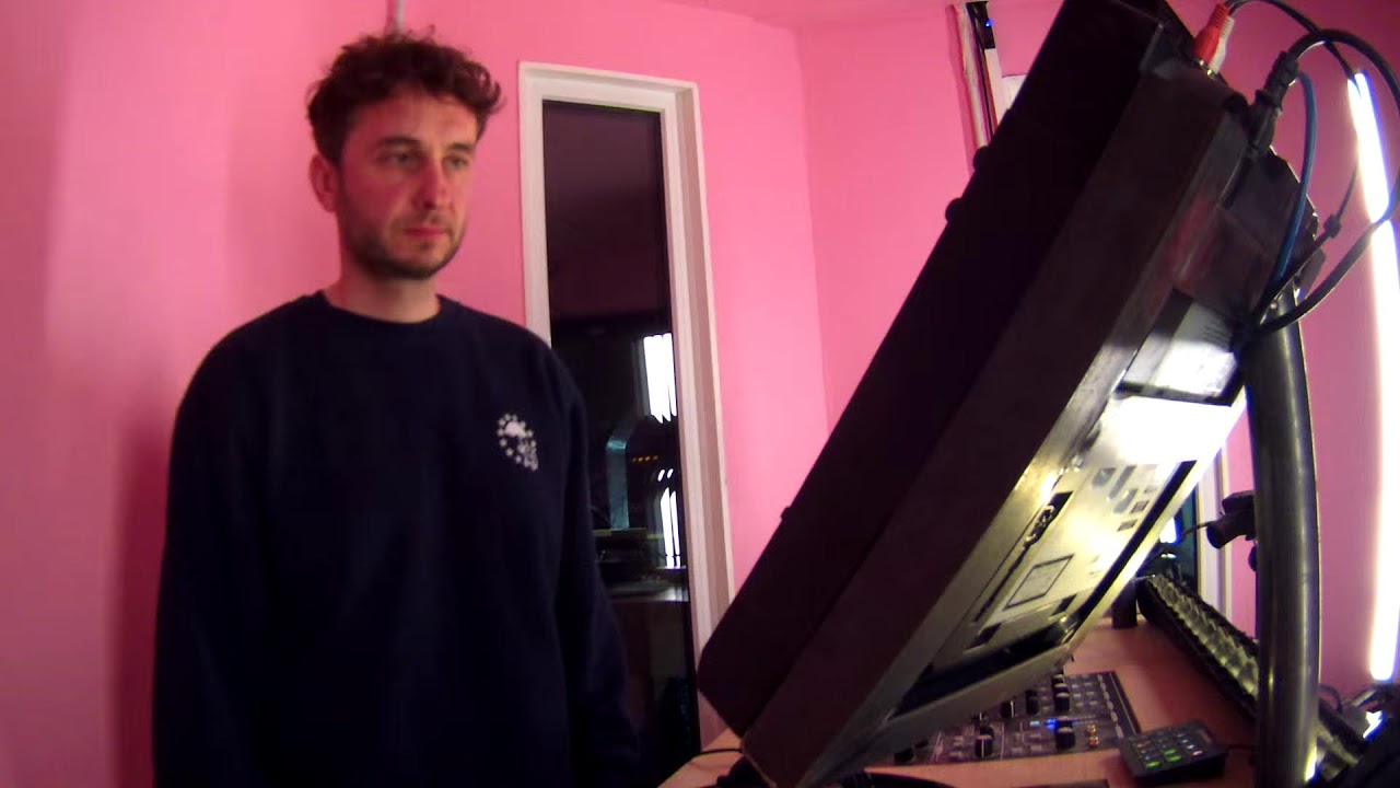 Radio Weltspiele Transmission 001: Flowo