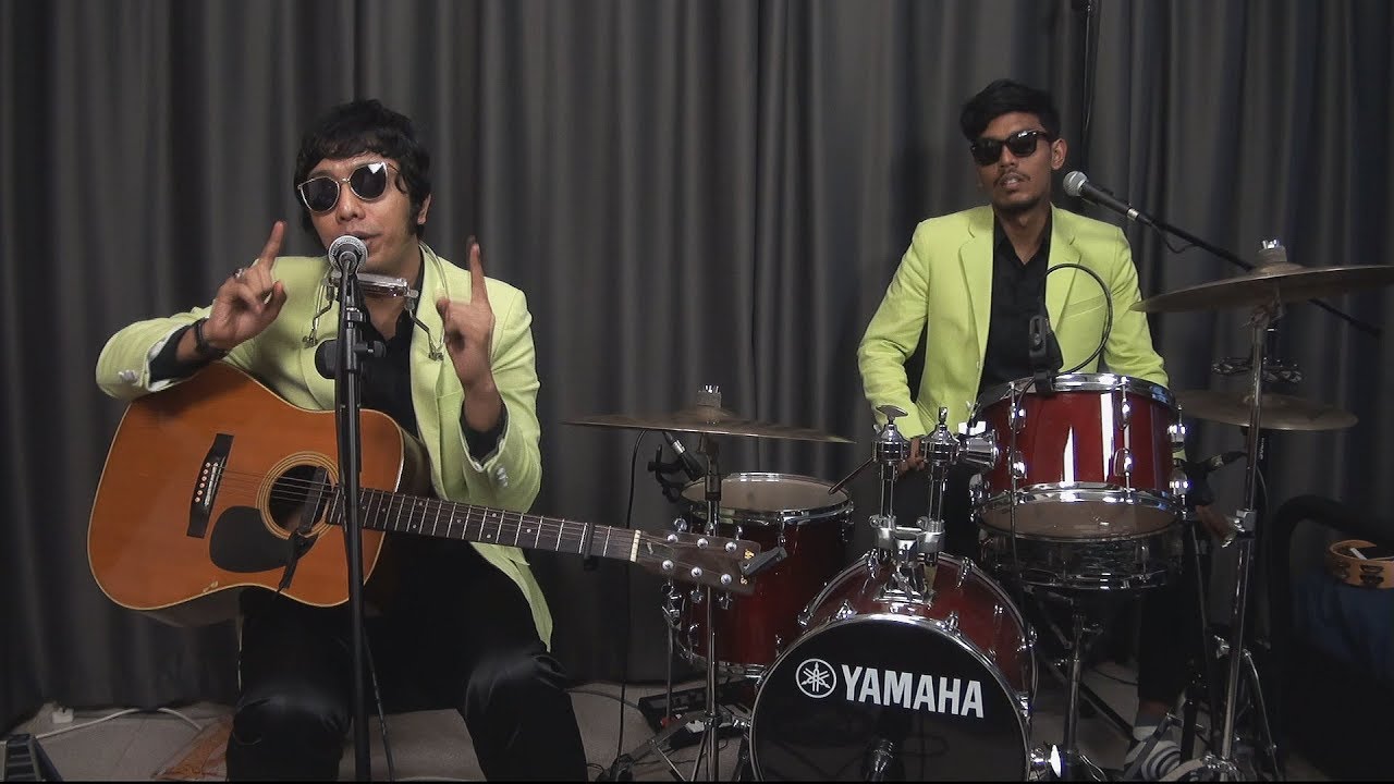 SOFT TV :: The Pinholes :: Kepala Batu