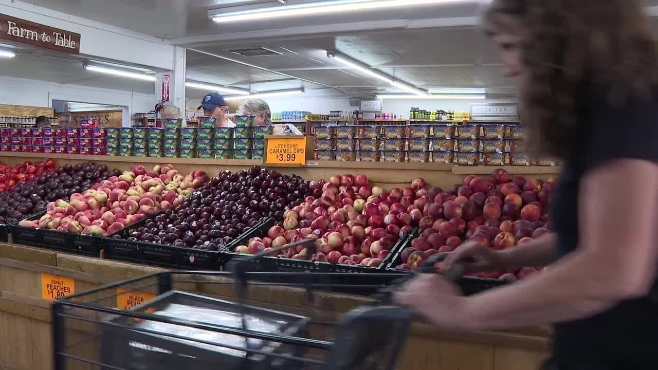 Цены на продукты резко выросли; жители Аризоны сократили расходы из-за инфляции, отражающейся на ...