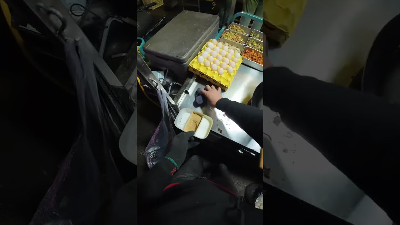 Enjoying delicious food - 纵览美食直播