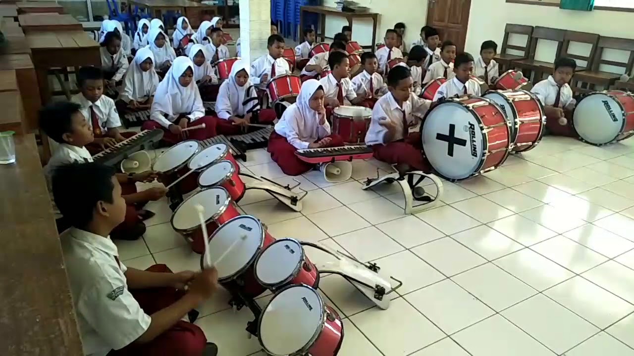 Hari Merdeka ( 17 Agustus 1945 ) Cover Drumband  Tunas Bangsa SDN Rejosari Kec.Kawedanan Magetan