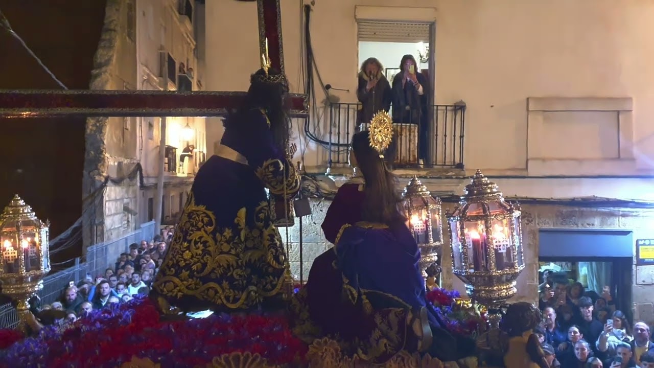 SEMANA SANTA CADIZ 2024 | JUEVES SANTO | NAZARENO | RECOGIDA