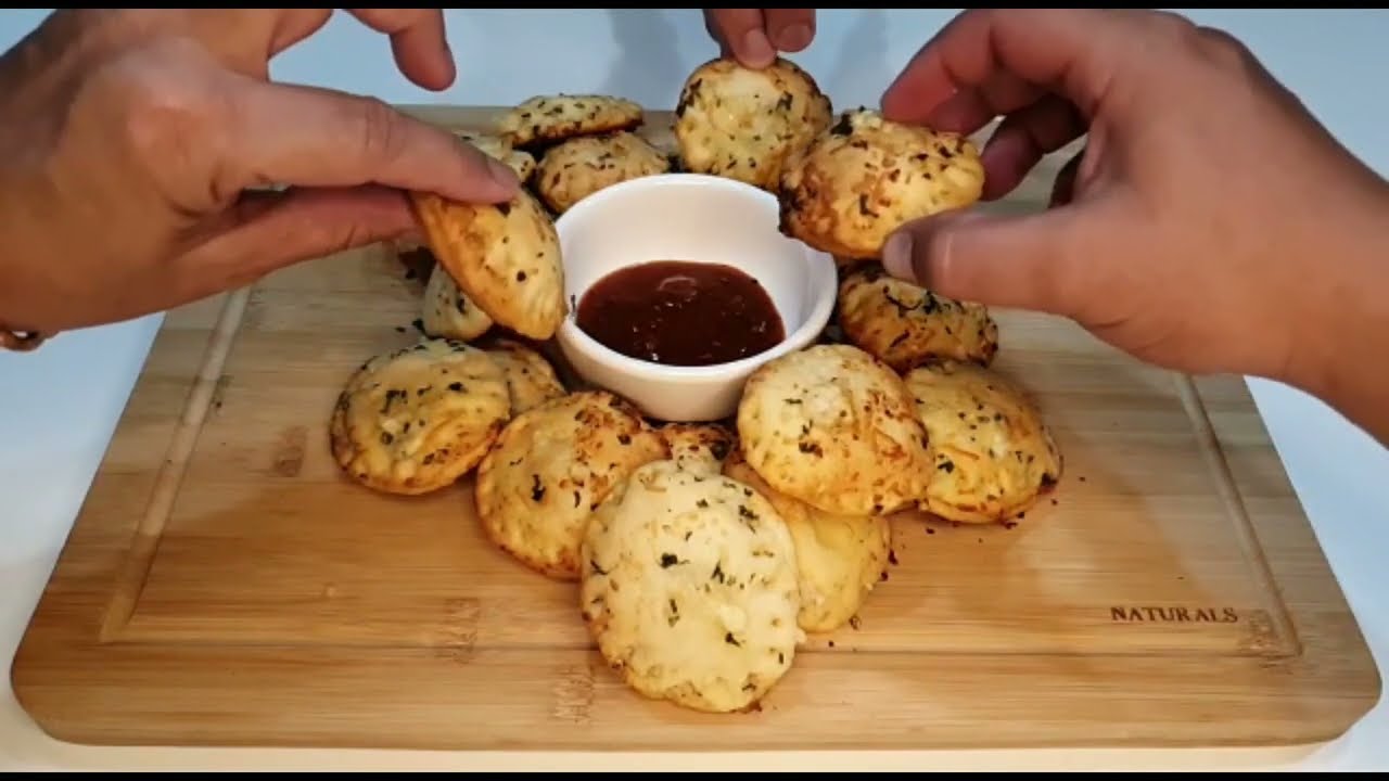How to make easy Cheesy chicken mayo garlic bread