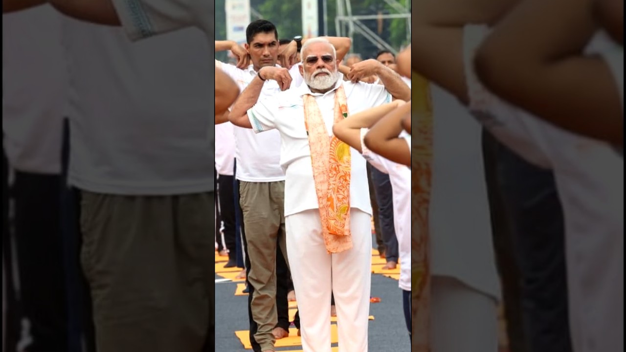 #narendramodi #yogiadityanath #nitingadkari #nishantkumar celebrating  #yogaday #gyaani