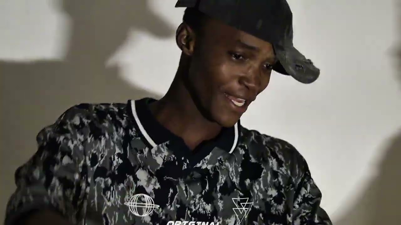 Blaq Dot ft King Afro_-_Zulu Combo(music video)