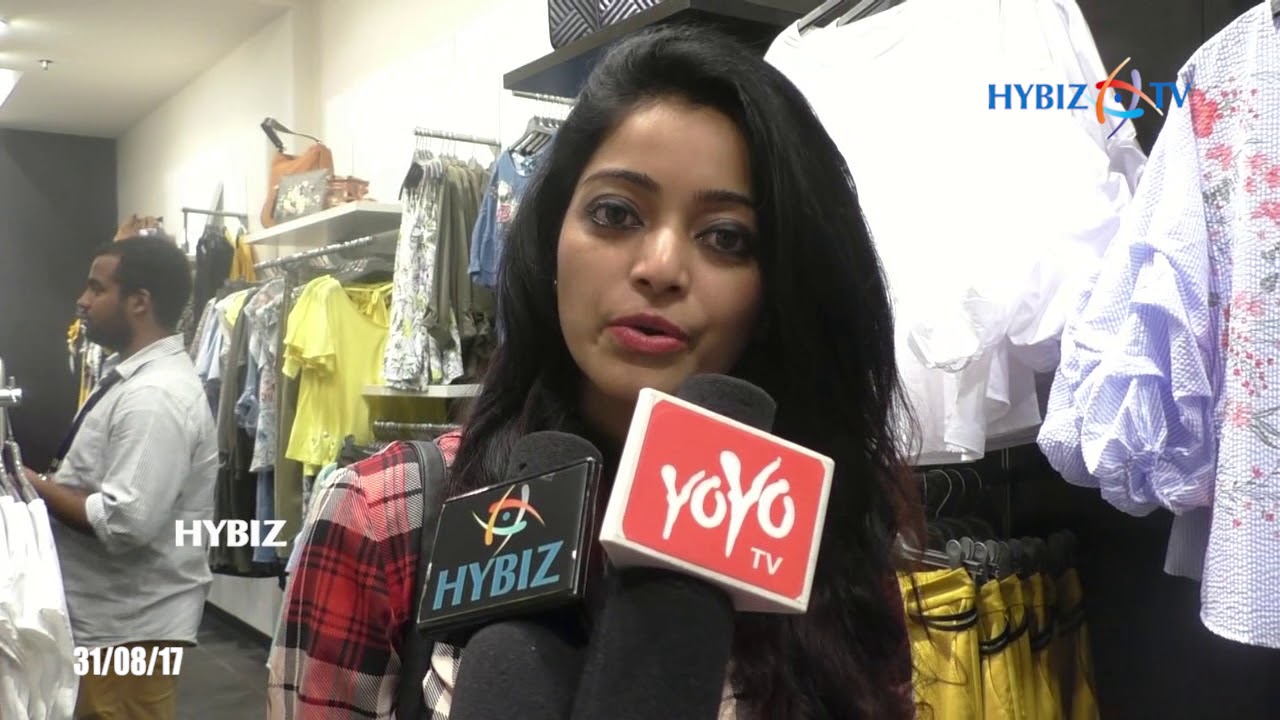 Actress Janani Iyer Autumn Winter PROMOD collections phoenix Mall Chennai