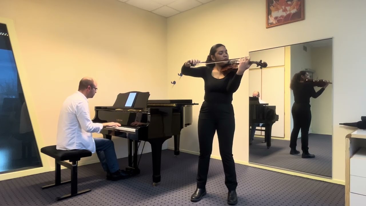 Saint Saens « Introduction et Rondo Capriccioso «   Valeria Linares