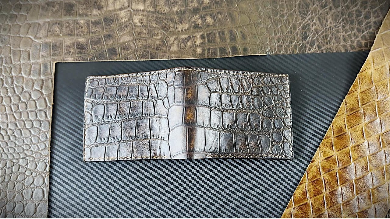 Crafting a Luxury Leather Wallet for my Dad for Christmas