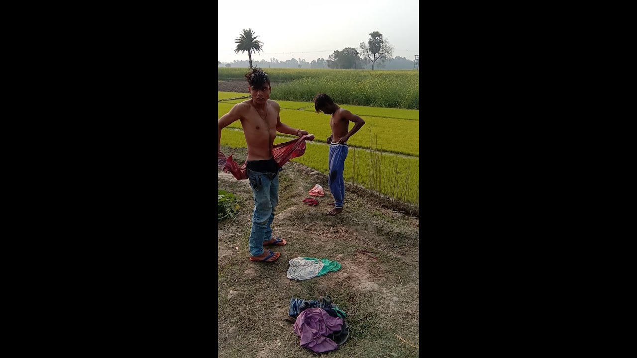 গ্রাম বাংলা  পুরুষ দের গোসল করার ভিডিও