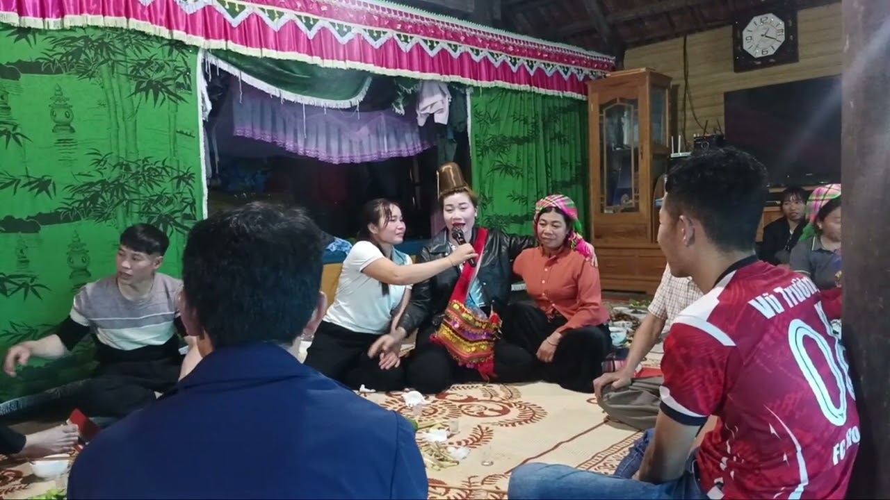 Mơi pi nọng tỏn phăng ếm một quàng mùa khắp xắng lụ liệng cơ than uyên nớ 