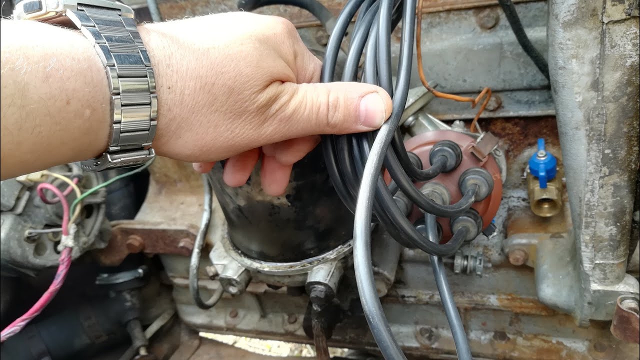 Зил-157кд. Восстановление. Замена масла М8В, ВВ проводов, свечей А11, патрубков охлаждения, ремней.