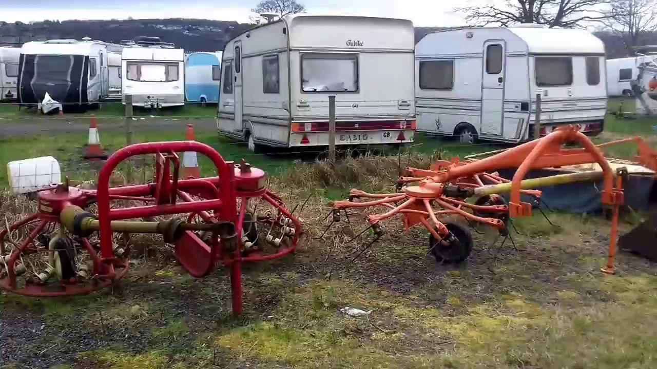 Old pz haybob vs old lely Gemini hay tedders