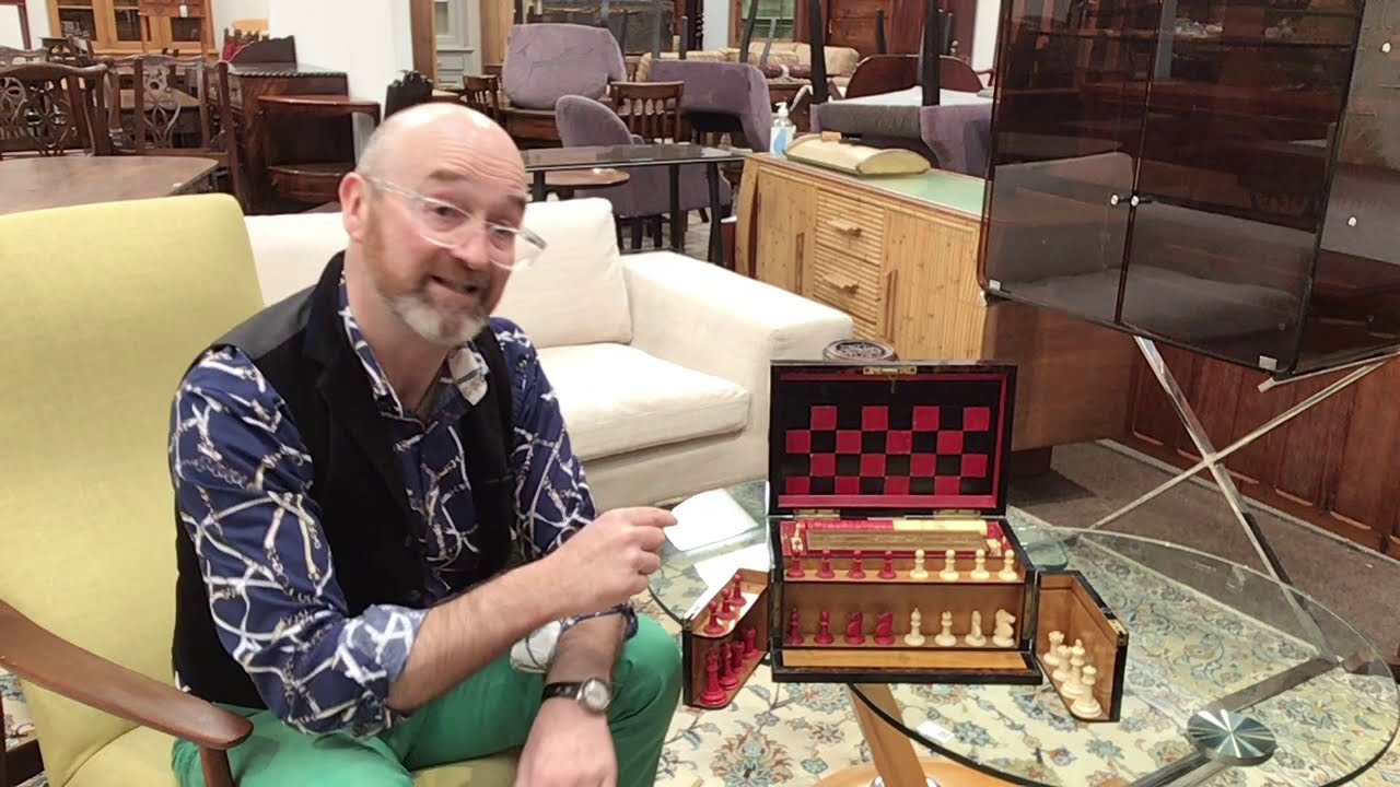 How to buy and sell Antiques in Auction with David Harper (BBC Bargain Hunt, Antiques Road Trip)