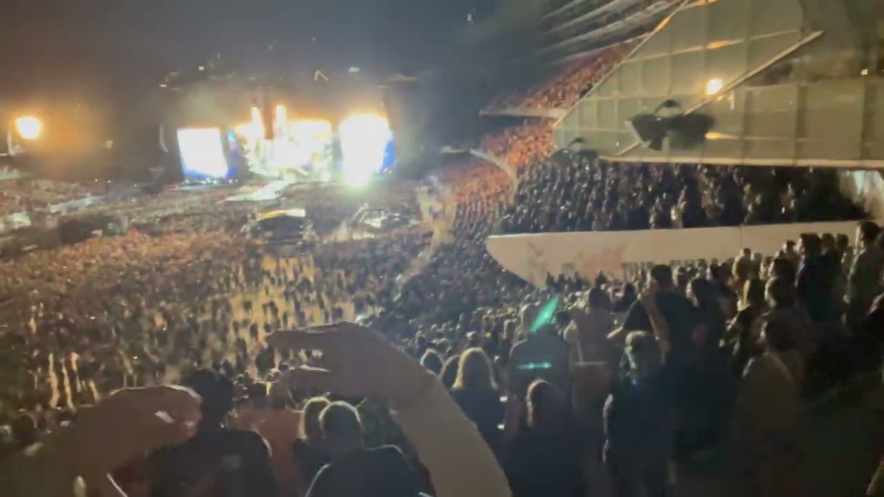Setelah menunggu setengah abad, kesampaian nonton konser The Rolling Stone di Soldier Field Chicago