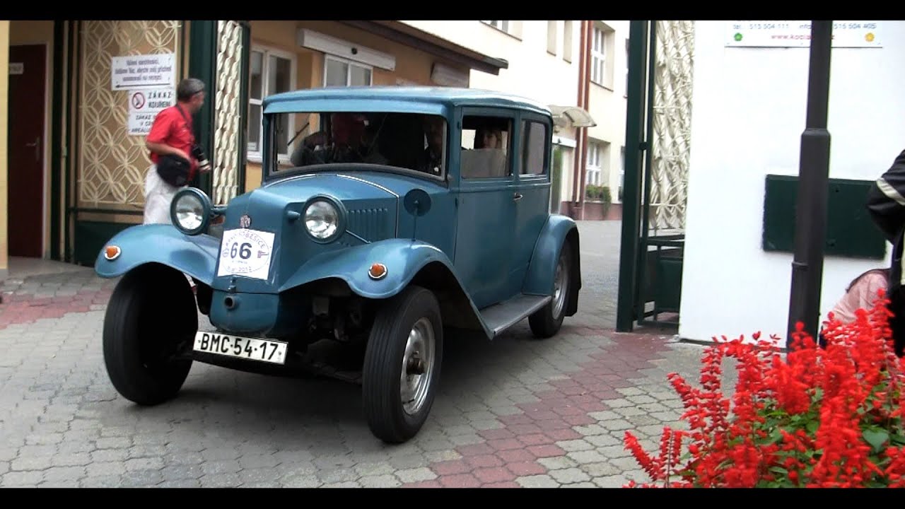 Brno - Sobě&scaron;ice 2012 (Tatra 54)