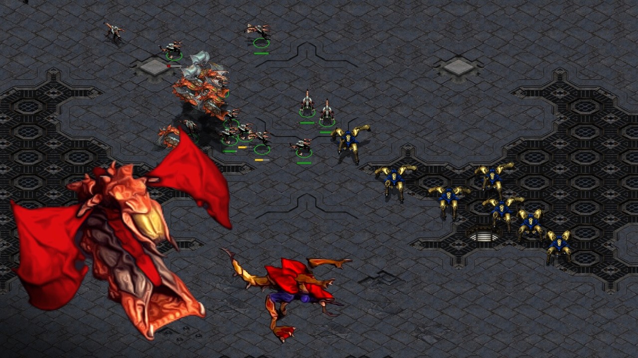 Mutalisk / Zergling vs PROTOSS ???