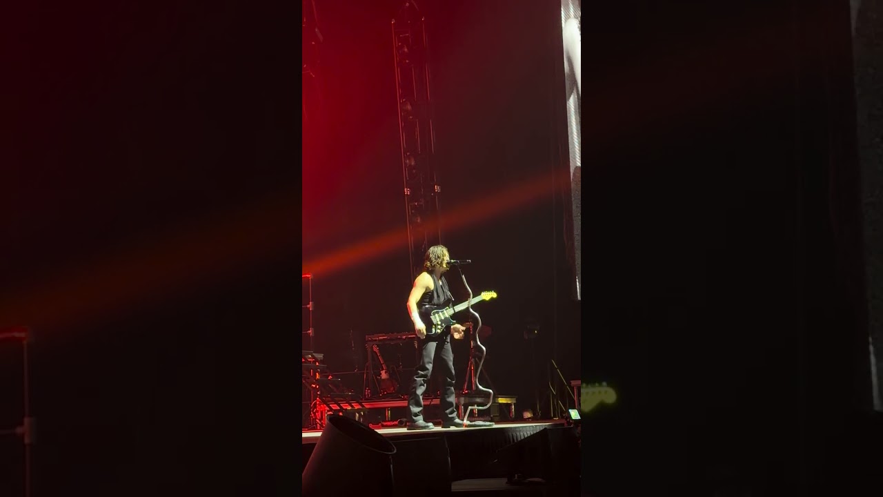 When Did You Stop Loving Me - LANY (Unreleased) Live in Dubai